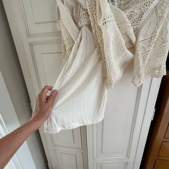 Ivory top - Picture 4 of 4